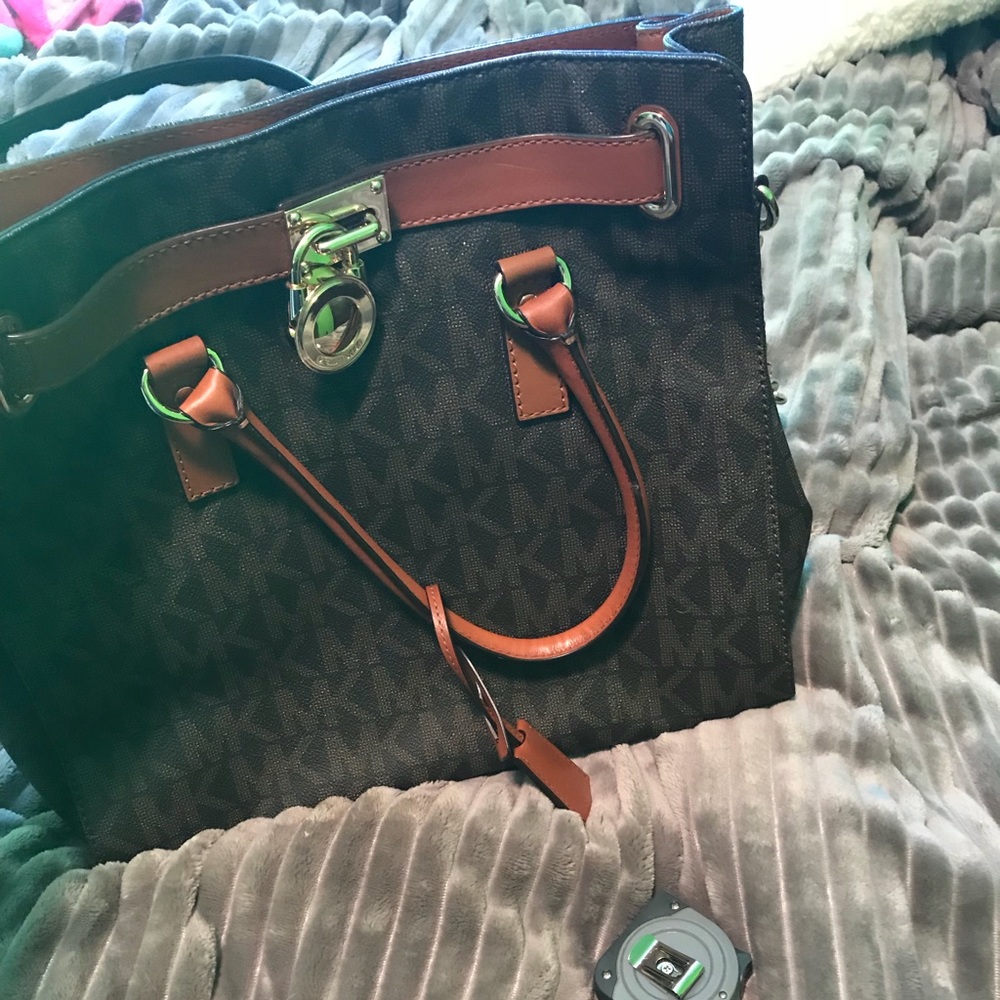 Large Michael Kors Hamilton